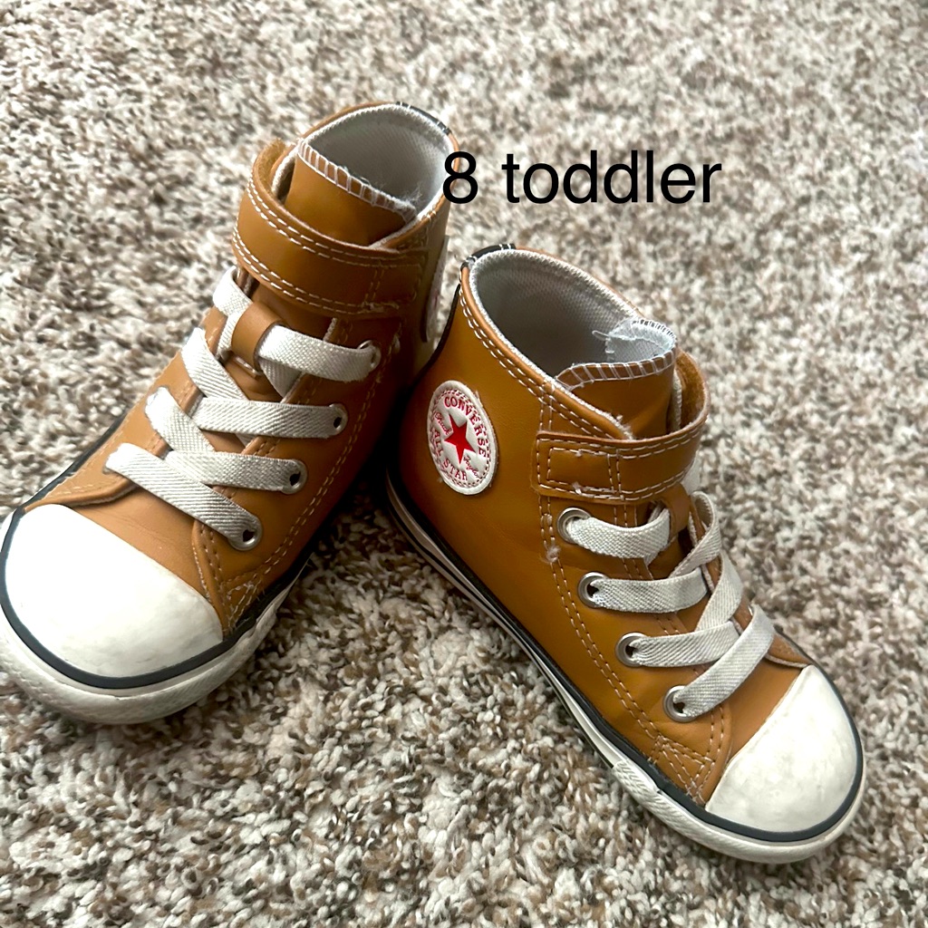 8c Chucks